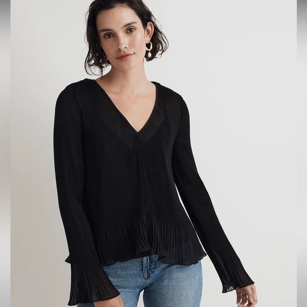 Madewell pleated flare sleeve top true black
